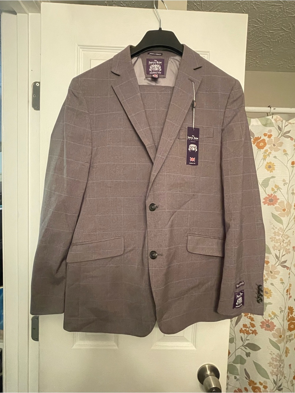 Savile Row Co - Hoxton - Men’s Gray Striped Suit
